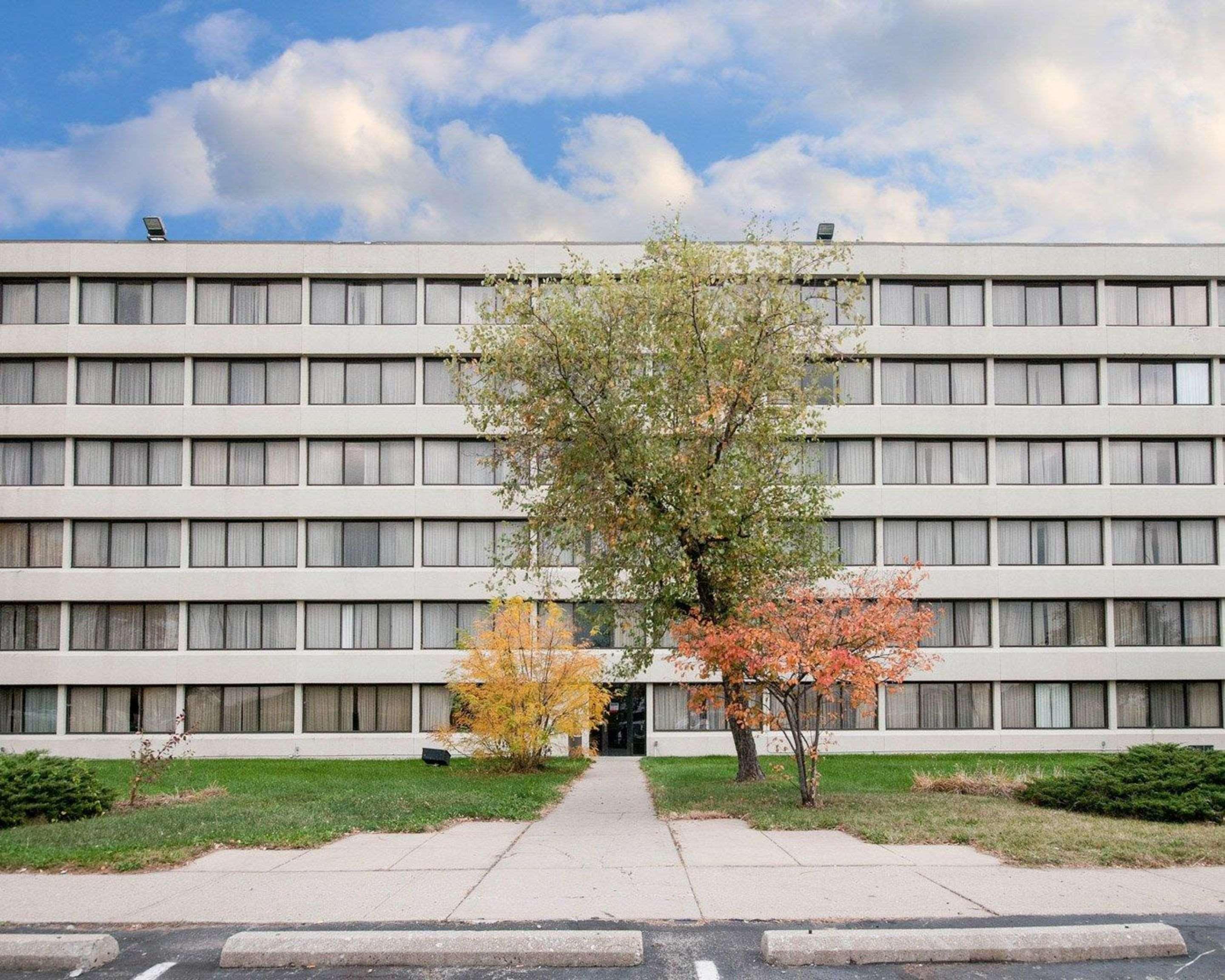 Rodeway Inn Indianapolis I-70 Exterior photo