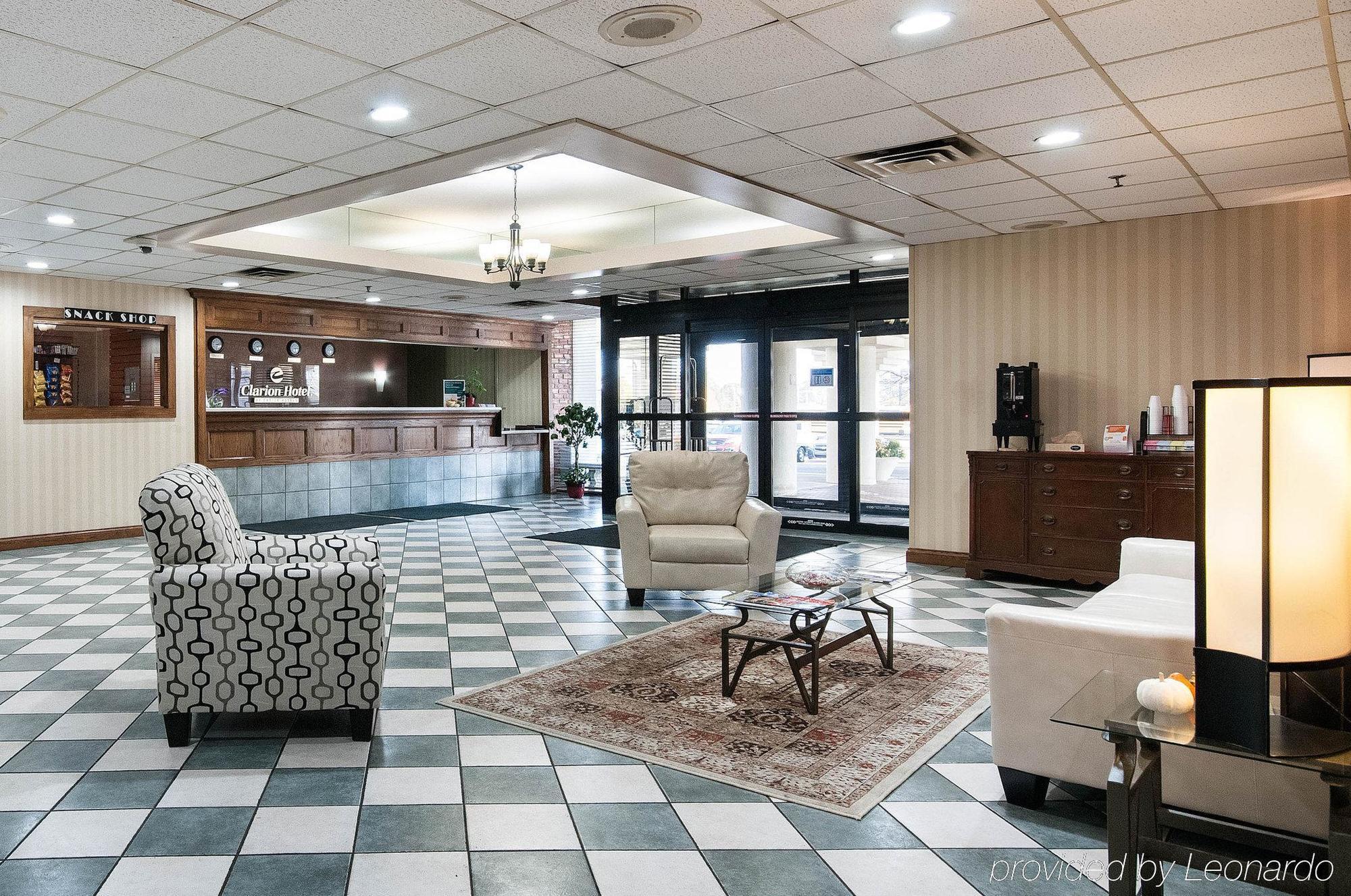 Rodeway Inn Indianapolis I-70 Exterior photo