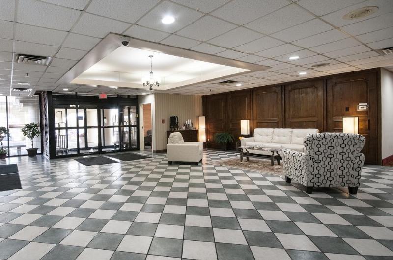 Rodeway Inn Indianapolis I-70 Exterior photo
